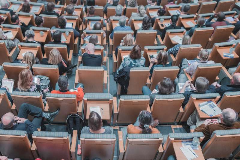 Could COVID-19 Vaccine Certificates Facilitate Students' Return to Australia?