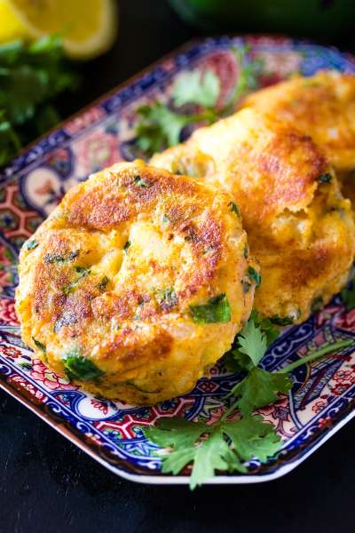 Aloo Tikki: The simple and quick Indian Potato Patties