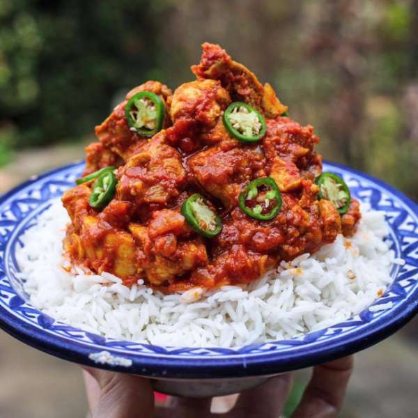 Chicken Bhuna Recipe: What is Bhuna sauce made of?