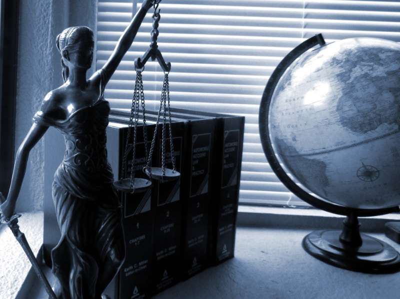 When Should I Hire A Lawyer?