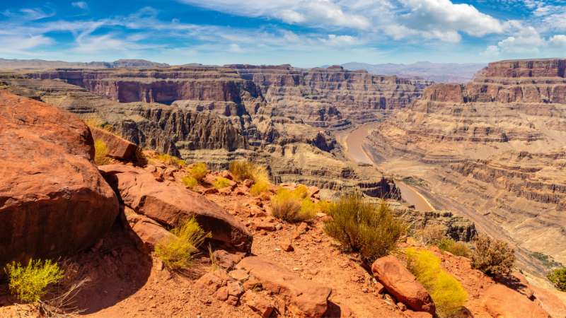 Exploring the West Rim of the Grand Canyon: A Perfect Day Trip Guide