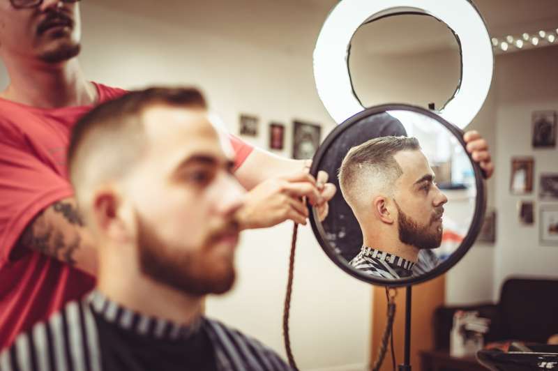 How To Choose The Right Barber