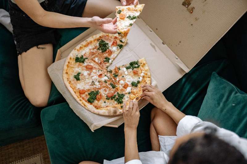 Reasons Why Pizza is Everyone's Favourite Food