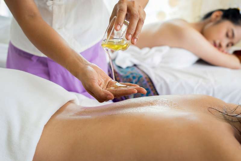 9 Incredible Benefits of Getting a Full Body Massage