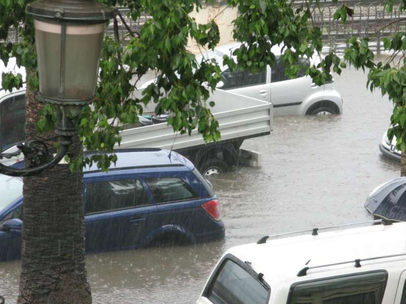 How To Avoid Flood Damaged Cars: 10 Tips To Get A Quality Car