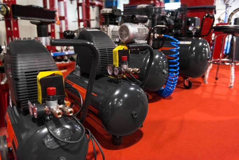 Should You Rent or Buy an Air Compressor?