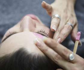 Waxed-eyelash extension Bentleigh 