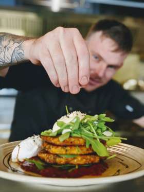 Jabiru Cafe & Bar Nundah