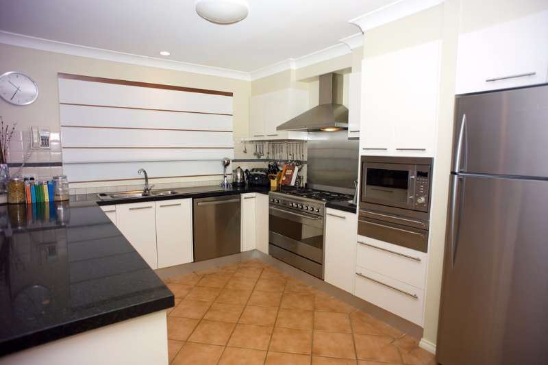 Kitchen Renovation Tips to Save Money