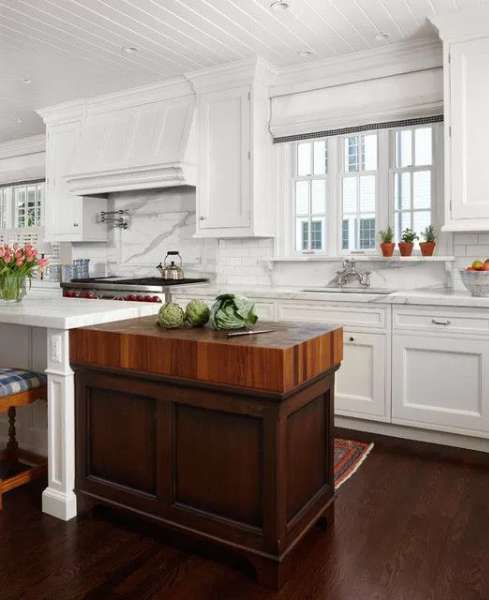 Choose Evergreen Styles and Layouts for Your Dream Kitchen