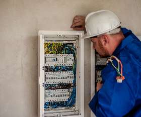 Best electrician in Ashgrove, Brisbane QLD | Allyn White Electrical
