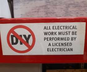 Hire a licensed electrician in Brisbane | Allyn White Electrical