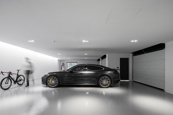 Light Up Your Garage: Brilliant Ideas for a Complete Renovation Makeover!