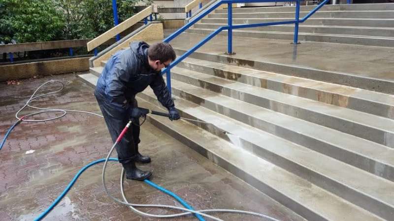 How High Pressure Cleaners in Melbourne Can Benefit Your Property