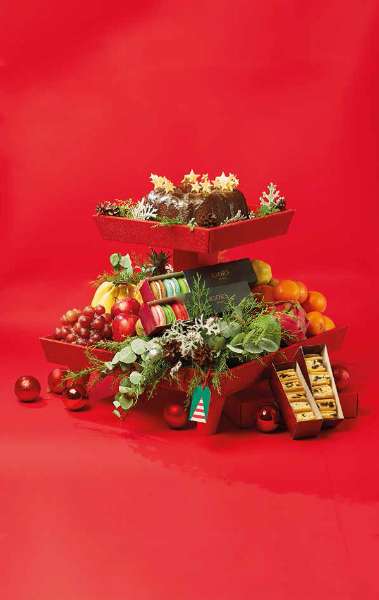 Haven Pines Gift Set by Igor's Pastry, Surabaya