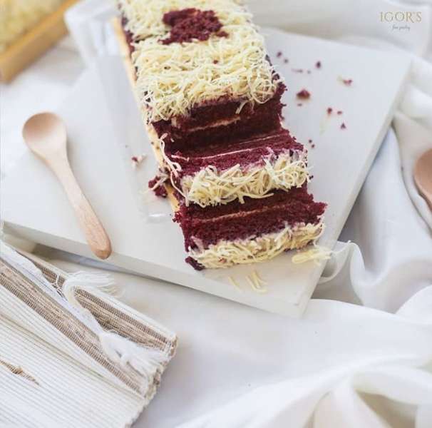 Mengapa Produk Igor’s Pastry Surabaya Cocok untuk Oleh-Oleh?