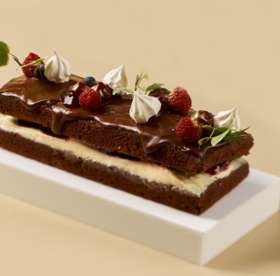 Igor's Kue Oleh-oleh Krim Coklat Cherry