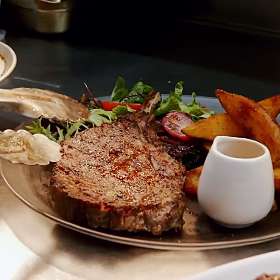 Best post-theatre dining & steak restaurant Melbourne - by Ginger Olive Restaurant & Grill