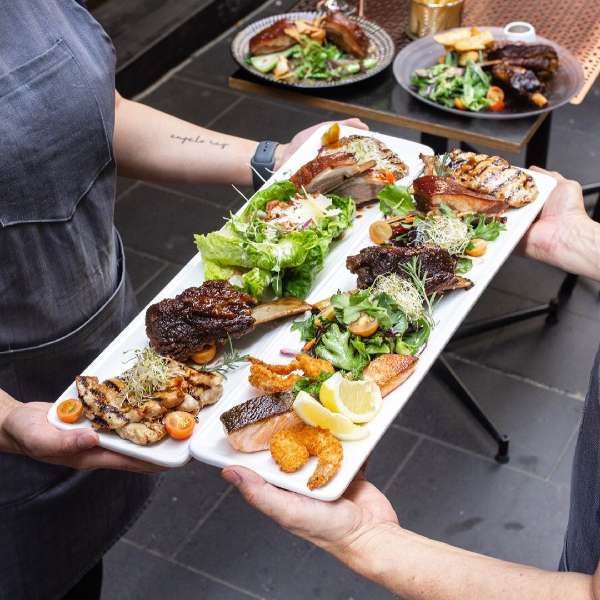 Ginger Olive Offers Melbourne's Finest Seafood, BBQ and Ribs Platter Near The Forum Theatre