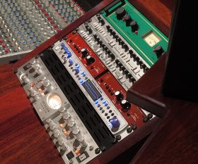 Robyn Payne - Music Producer