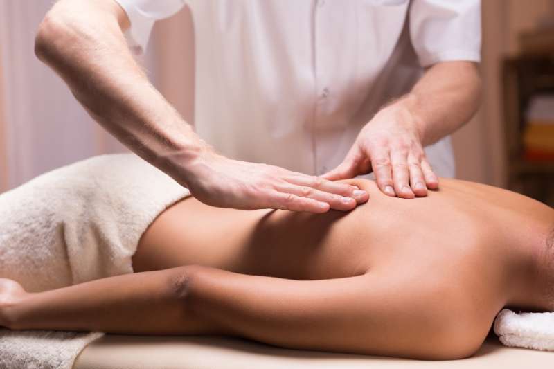There are five reasons why you should get a deep tissue massage