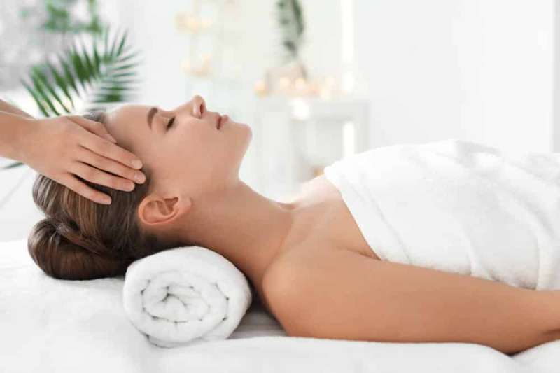 Why and How You Should Get a Massage Therapy During The Holidays