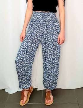 Nicole Pant (Denim Blue Floral)