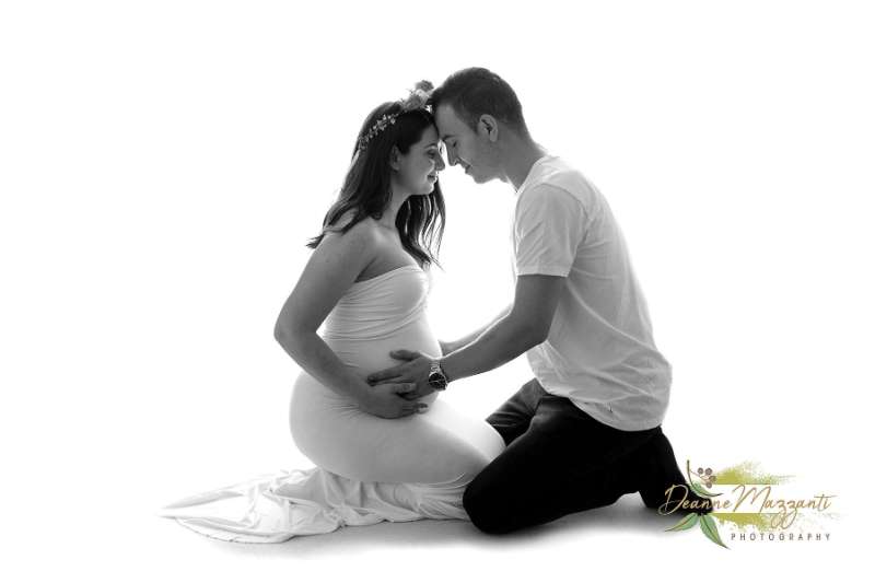The Benefits of Having Professional Photographer for Your Maternity Shoot Session