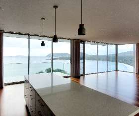 crystalglasswindows.com.au