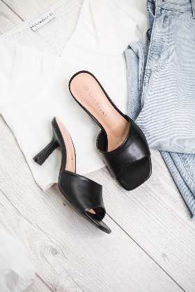 Wildfire Sandals