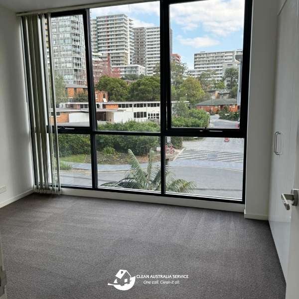 DIY vs. Professional End of Lease Cleaning: Which Is Right for You?