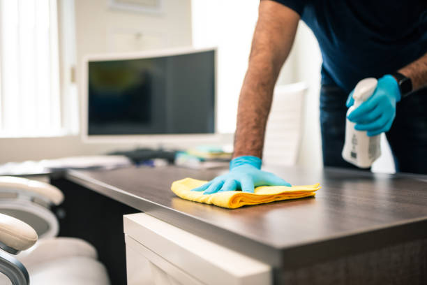 Say Goodbye to Clutter and Hello to Success: SM&MN Clean's Expert Office Cleaning Solutions