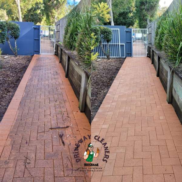 Pathways/Fencing/Decks Cleaning Service
