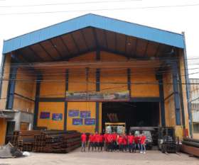 Toko besi hollow terdekat