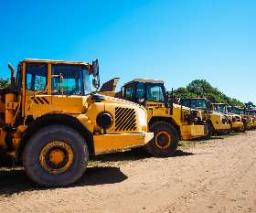 Custom Brokers specialises in the worldwide shipment of trucks and all other self-propelled or rolling cargo