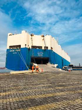 The Grand Cosmo - roro cargo, vehicles carrier