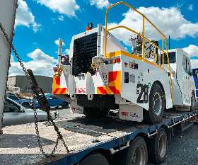 TIDD Crane PC28-3G Pick and Carry Crane powered by Cummins Euro 6 Engine | NMT Shipping Custom Brokers