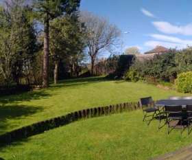 Pleasant Hill Scotland as a Large Garden Villa has Provenideal as Private Place for Many Family Gatherings and Wedding Party - Pleasant Hill Scotland