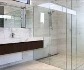 SCM Frameless Showers