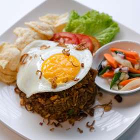 Menu Food - nasi Goreng Kampung - - Din's Coffee & Eatery - Kafe Jakarta Selatan