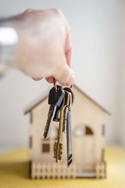 Key Advice for Successfully Selling Your Home: The Do's and Don'ts