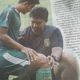 Publikasi Koran: pemilik dan pendiri Wage Sport Physio Dani Maulana sebagai fisioterapis resmi tim sepakbola PERSEBAYA