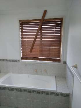 Before - Main bathroom renovation transformation - by JAH BuildGroup | Construction company
