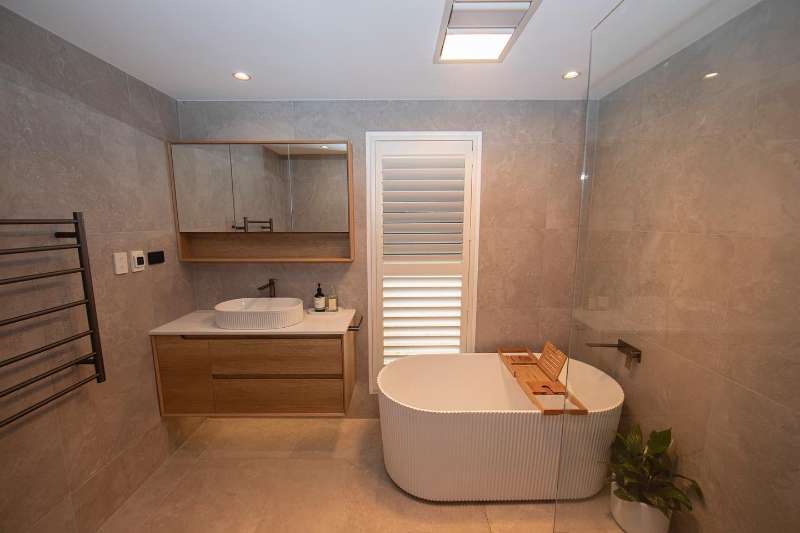 How to Renovate Your Bathroom with the Right Lighting