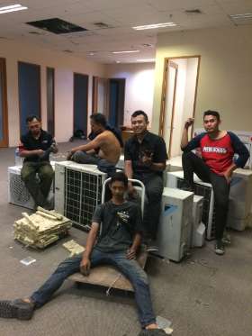 Tim Service AC - Maju Jaya Service AC Jakarta Selatan