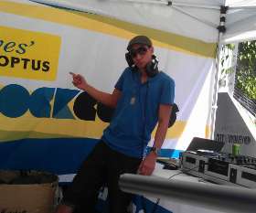 Hey Common Enjoy Your Party DJ - DJ SKaZ