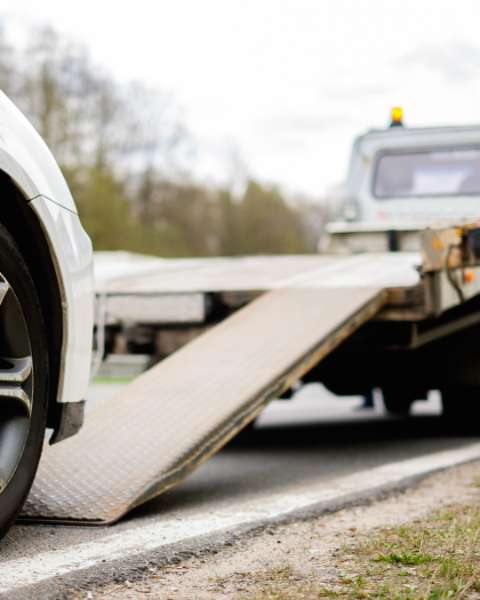 7 Essential Things to Know Before Using Tow Truck Services