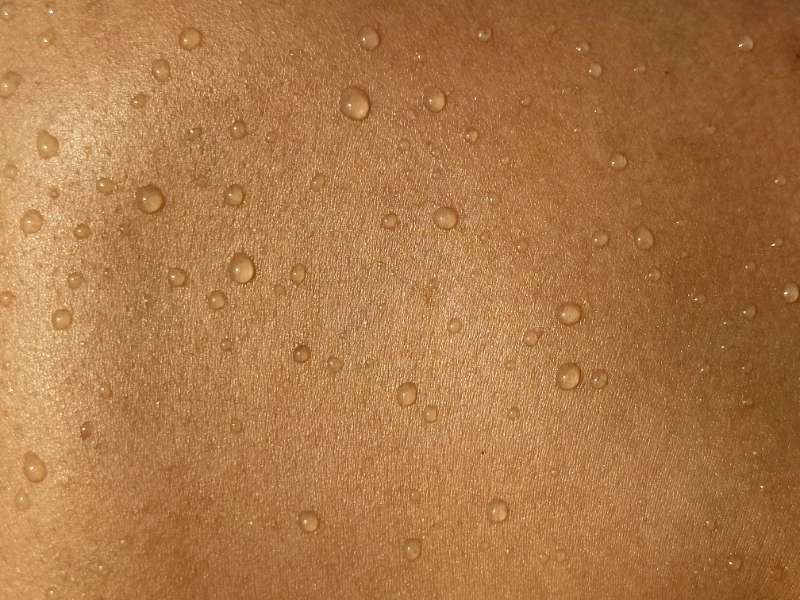 The Secret to a Consistent, Natural Looking Tan