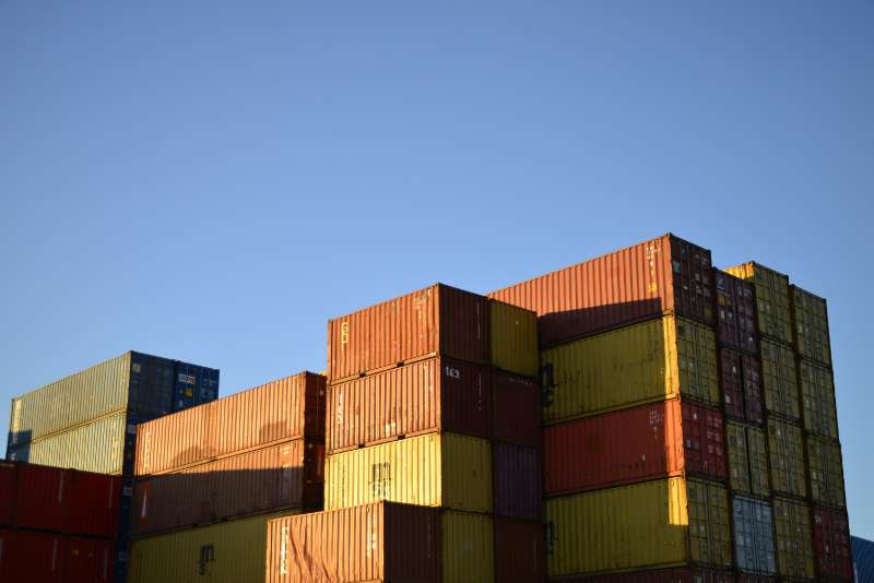 Why Side Opening Containers Are Becoming a Practical Choice for Easy Access