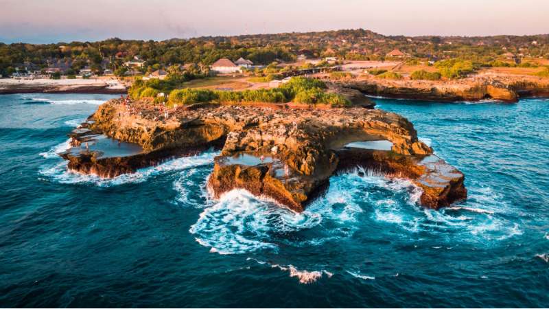 Experience the Power of Devil's Tears on Your Nusa Lembongan Island Day Trip